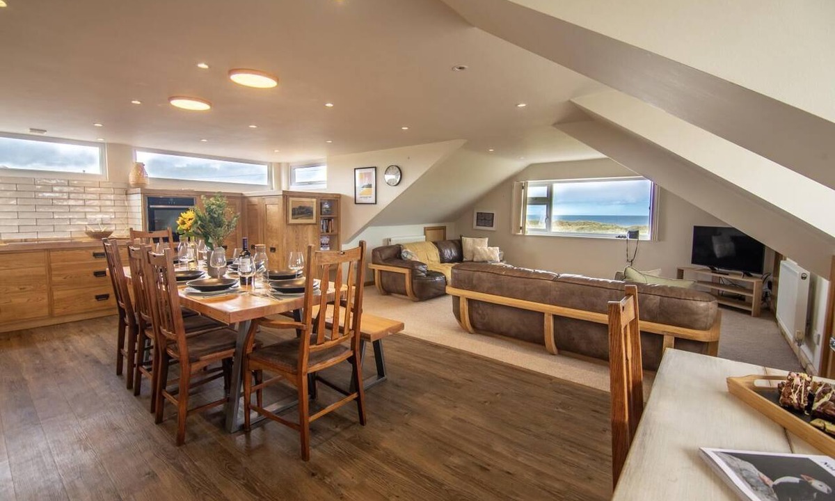 Cresswell Cottage | 4 Bed in Cresswell (oc-d42828)