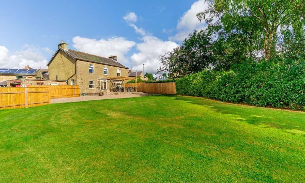 Allendale Cottage | 4 Bed in Hexham (oc-87458)
