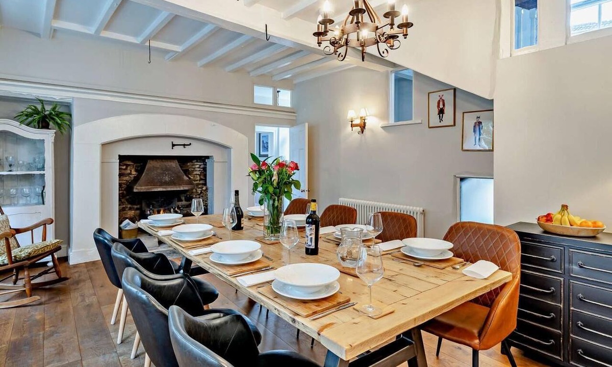 Middleham Cottage | 4 Bed in Middleham (oc-g0189)