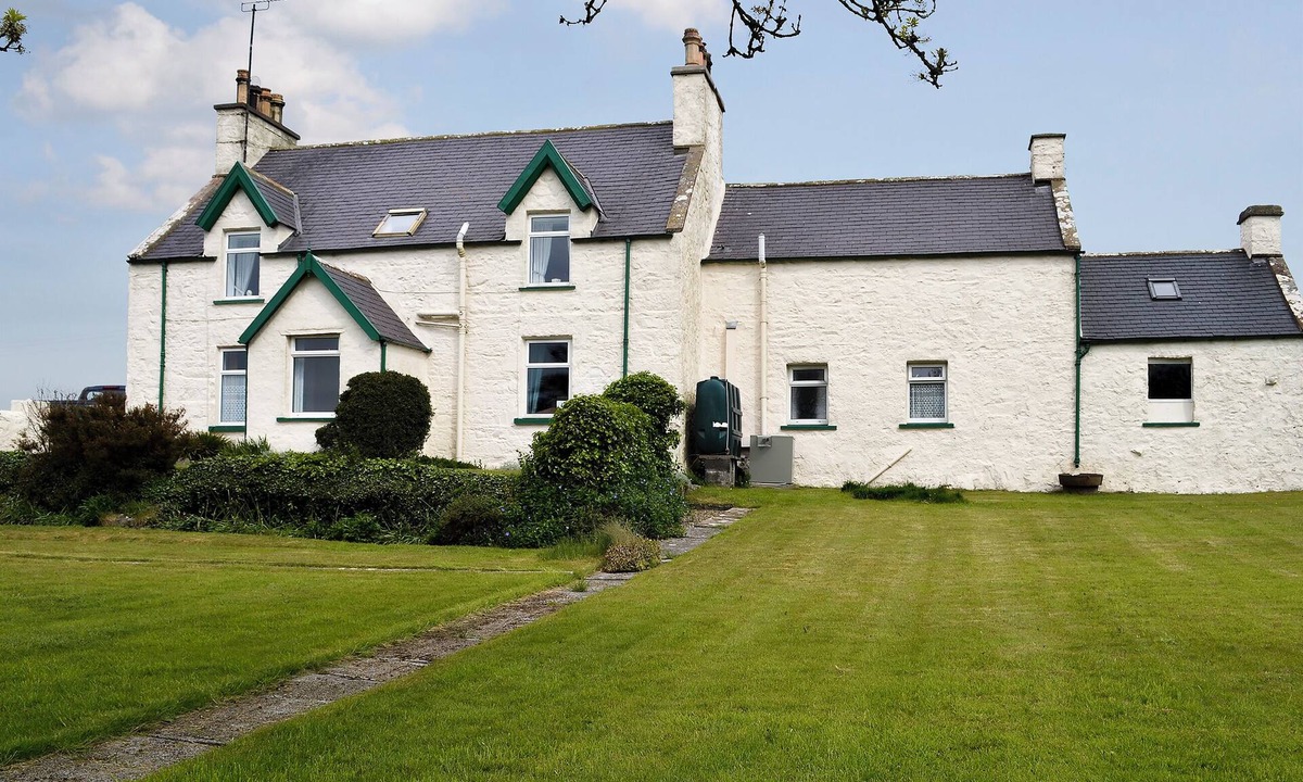 Newton Stewart Cottage | 4 bedroom accommodation in Newton Stewart, near Stranraer