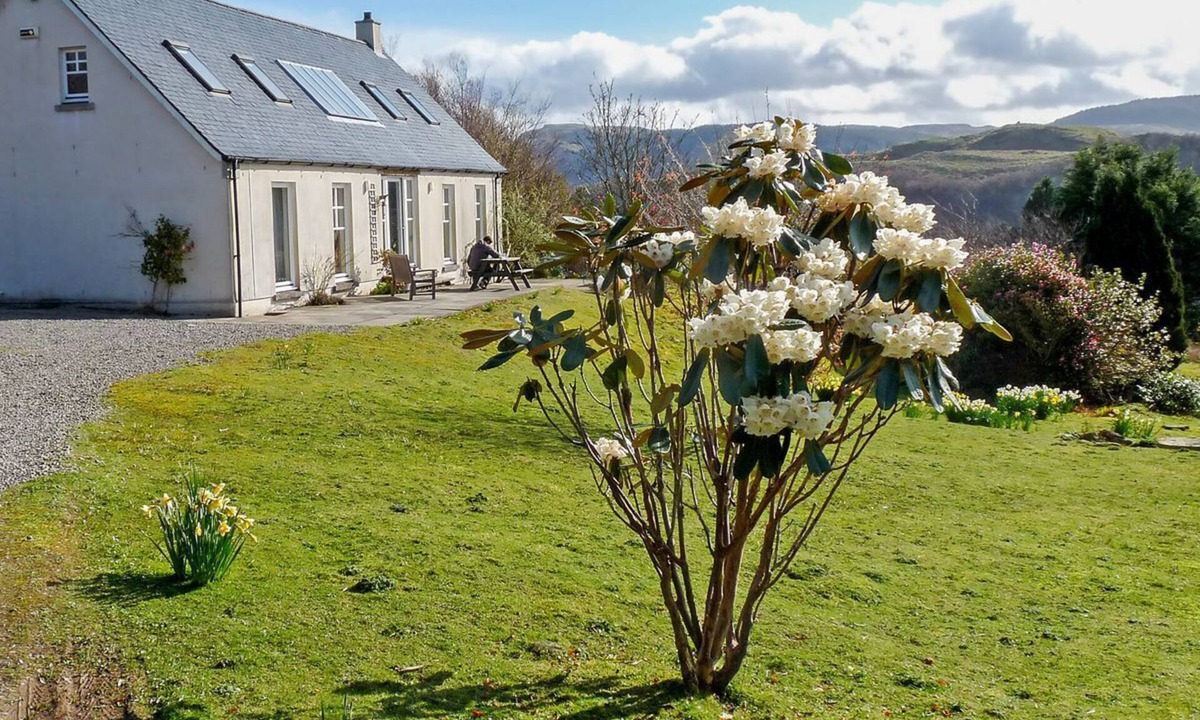 Ardfern Cottage | 4 bedroom accommodation in Ardfern, near Lochgilphead