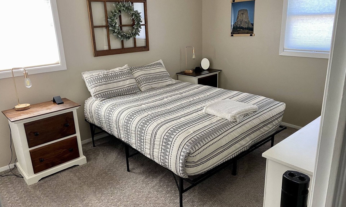 Rapid City House | 4bd2ba Family&Pet Friendly Easy access to Hills & Amenities Central Location