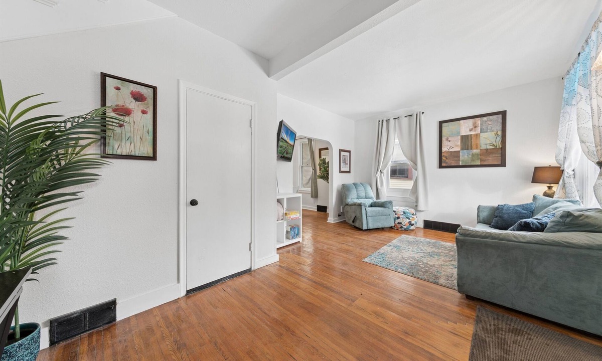 South Como House | 4BR Home Across from Como Lake - Evergreen