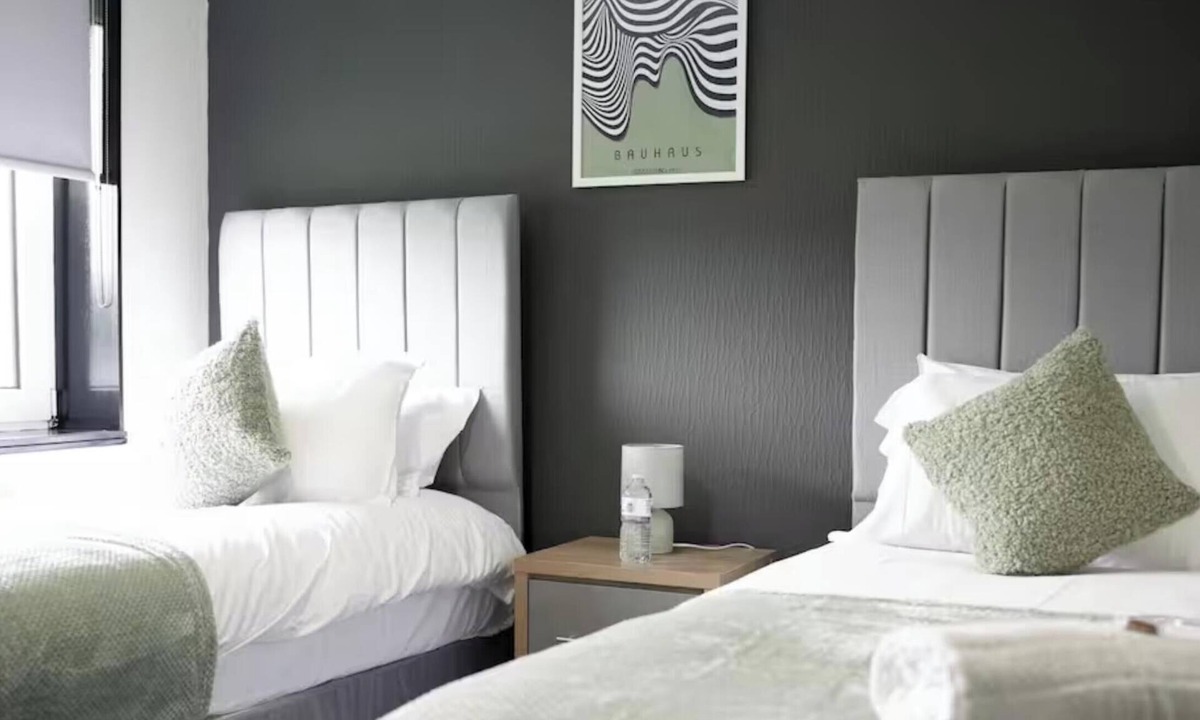 Livingston House | 4BR House By Caledonia Luxe Stays Livingston
