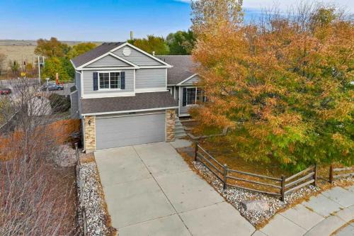 Security-Widefield House | 4BR w Fireplace Backyard BBQ near Peterson AFB