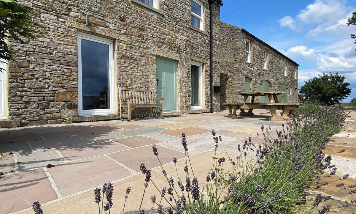 Leyburn Cottage | 5-bedroom holiday cottage in the Yorkshire Dales sleeping 8, with 2 bathrooms