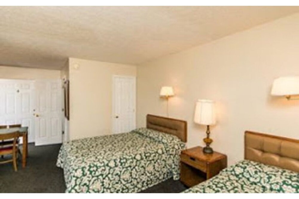 Clay City Condo | ~5~ Cost Effective Motel by the Red River Gorge
