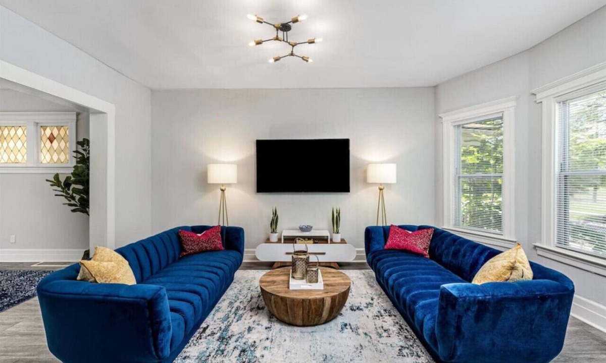 Detroit House | 5BR - 12 Mins to Downtown 6 Queens + Free Parking