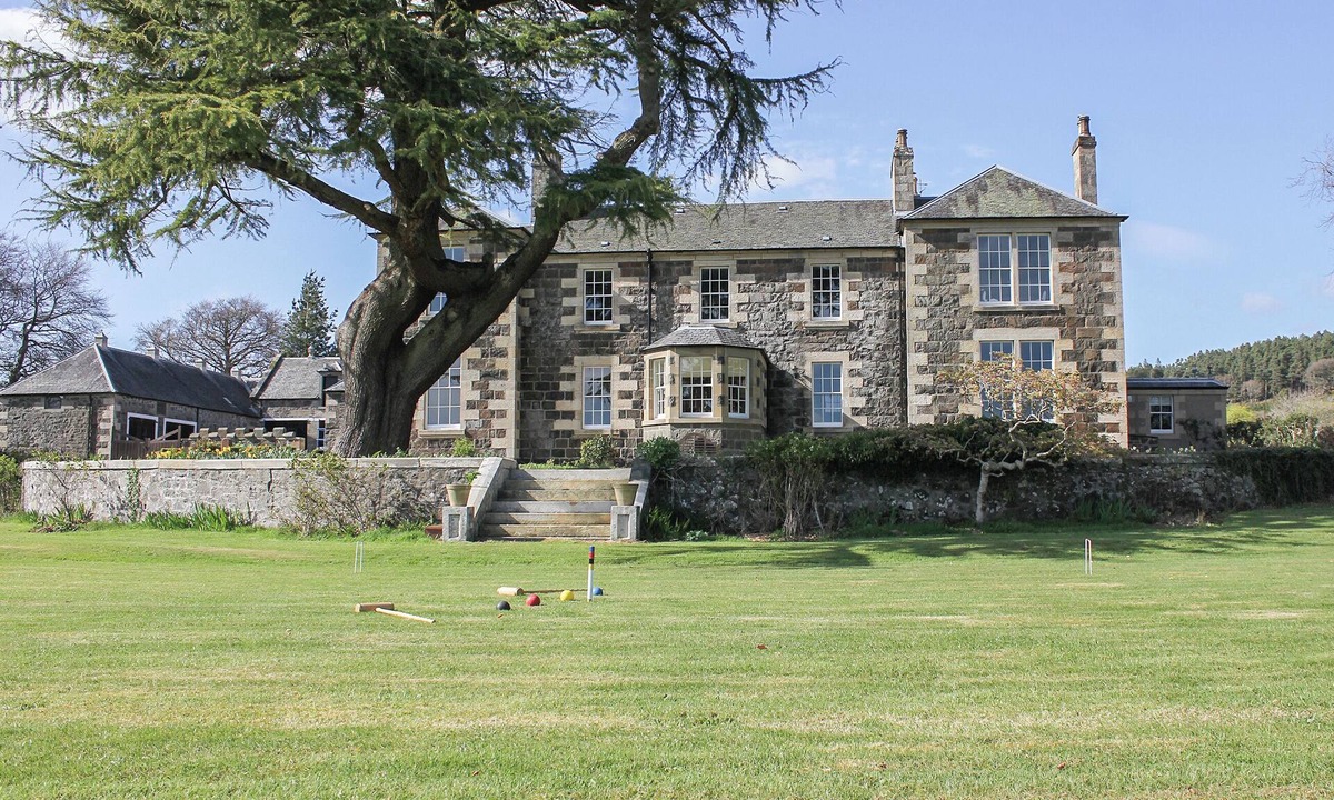 Cupar Cottage | 6 bedroom accommodation in Auchtermuchty, near St Andrews