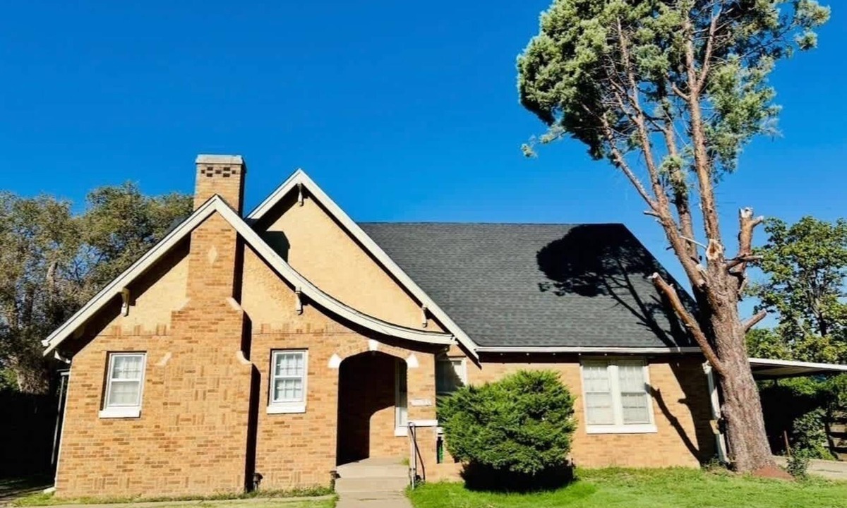 Amarillo House | 6BR Sleep 20 DT Amarillo Tech/Data Ctr Corp Stays