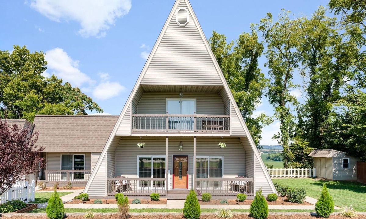 Coxs Creek House | A-Framed View in Kentucky