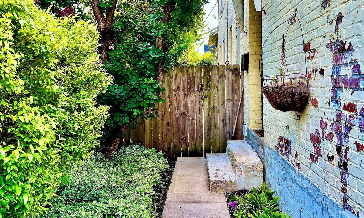 Dayton House | A Lux Hideaway in the Gem City