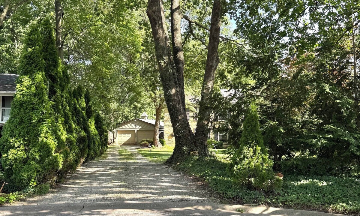 Kankakee House | A Sweet Escape