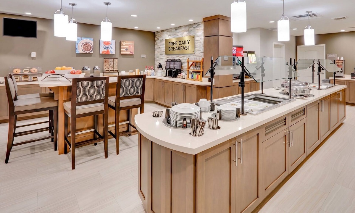 Downtown Oklahoma City Apartment | Accessible 1BR 2-Qn Suite | Pool + Free Breakfast