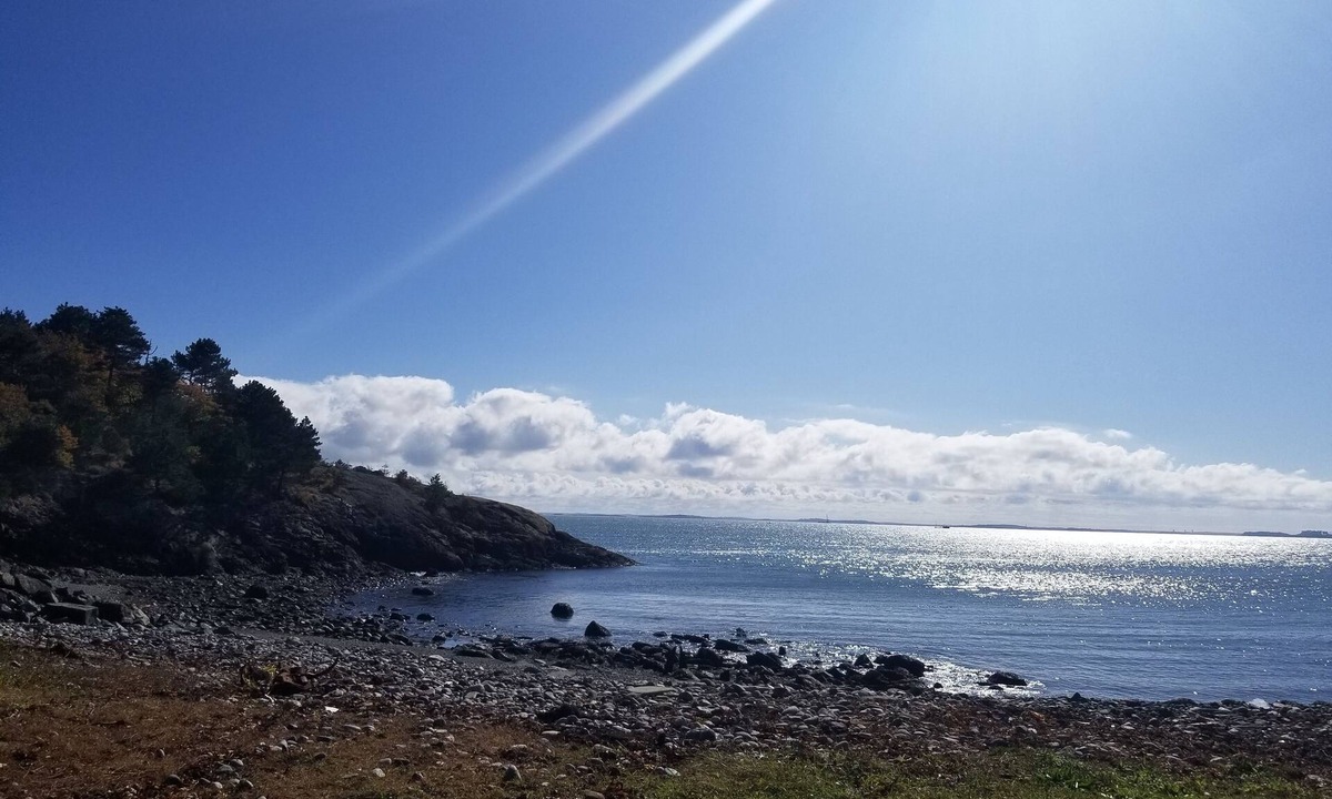 Nahant House | Adorable 1-bedroom house with Ocean Views on a Peninsula Northeast of Boston
