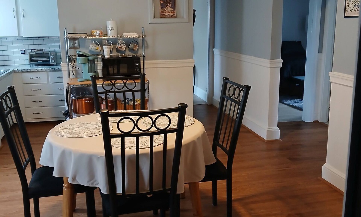 Providence Apartment | Adorable 2-bedroom apartment with AC in pleasant location, Providence RI