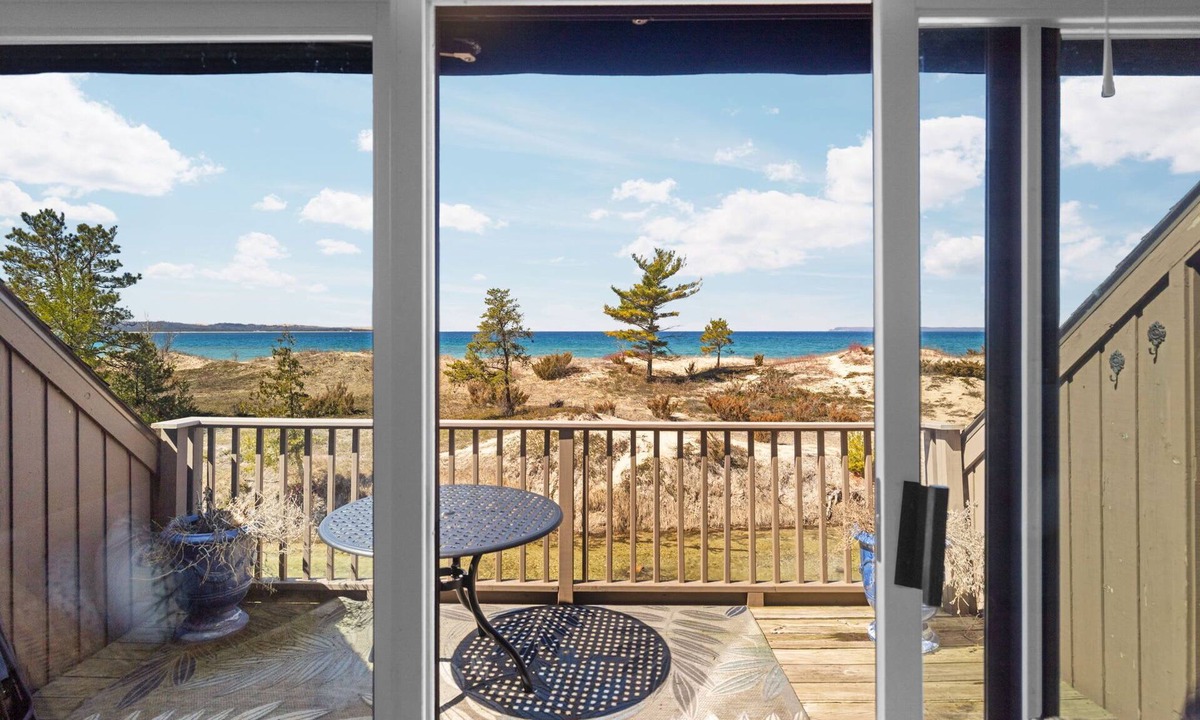 Glen Arbor Condo | Aerie at Gentle Winds