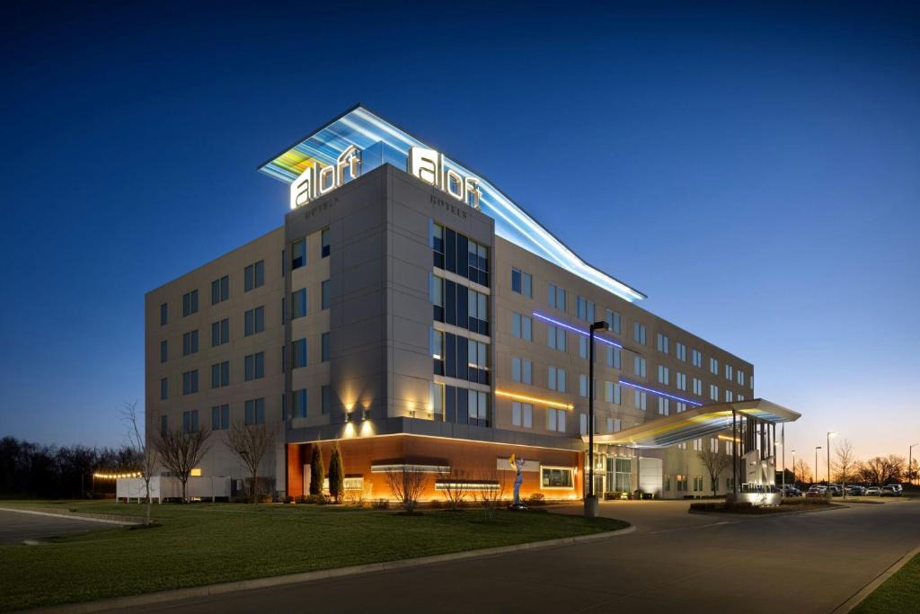 Greenwich Hotel | Aloft by Marriott Wichita