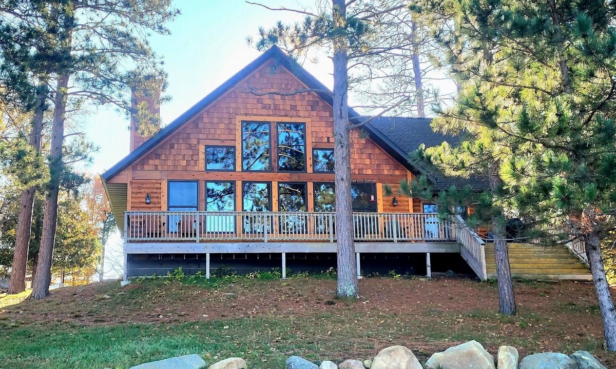 Outing Cabin | Amazing Cabin on Washburn Lake. Family friendly, gorgeous views, and fun for all