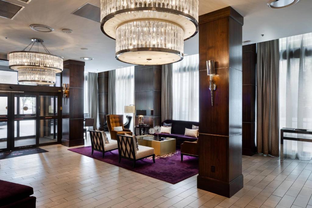 Downtown Wichita Hotel | Ambassador Hotel Wichita, Autograph Collection