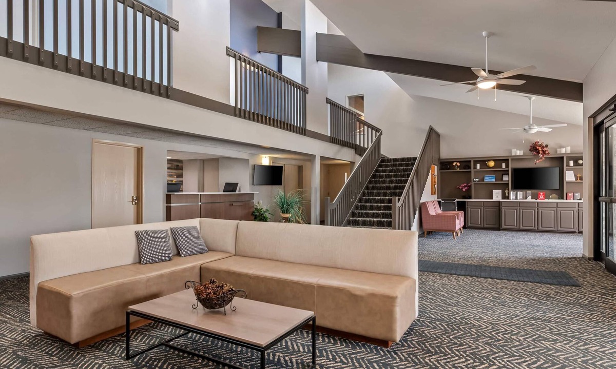 Crookston Hotel | AmericInn by Wyndham Crookston U of M Crookston