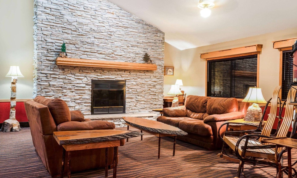 Park Rapids Hotel | AmericInn by Wyndham Park Rapids
