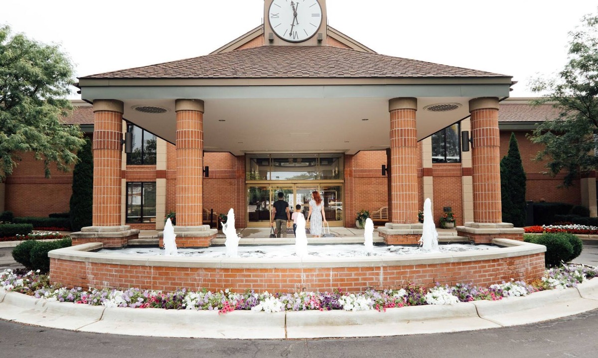 Ann Arbor Hotel | Ann Arbor Regent Hotel & Suites