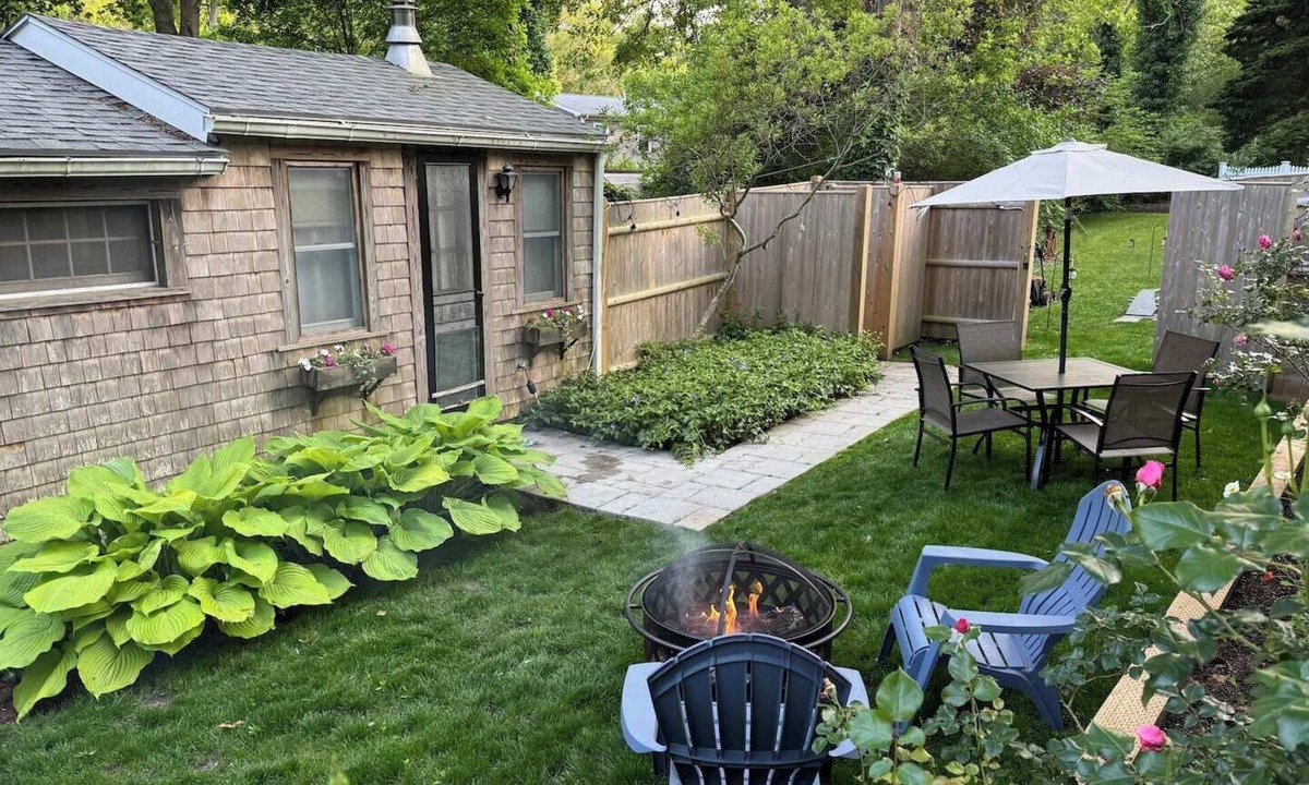 Orleans Cottage | Antique Cottage with King Bed, Kitchen, Bath, Private Yard & Path to Arey's Pond