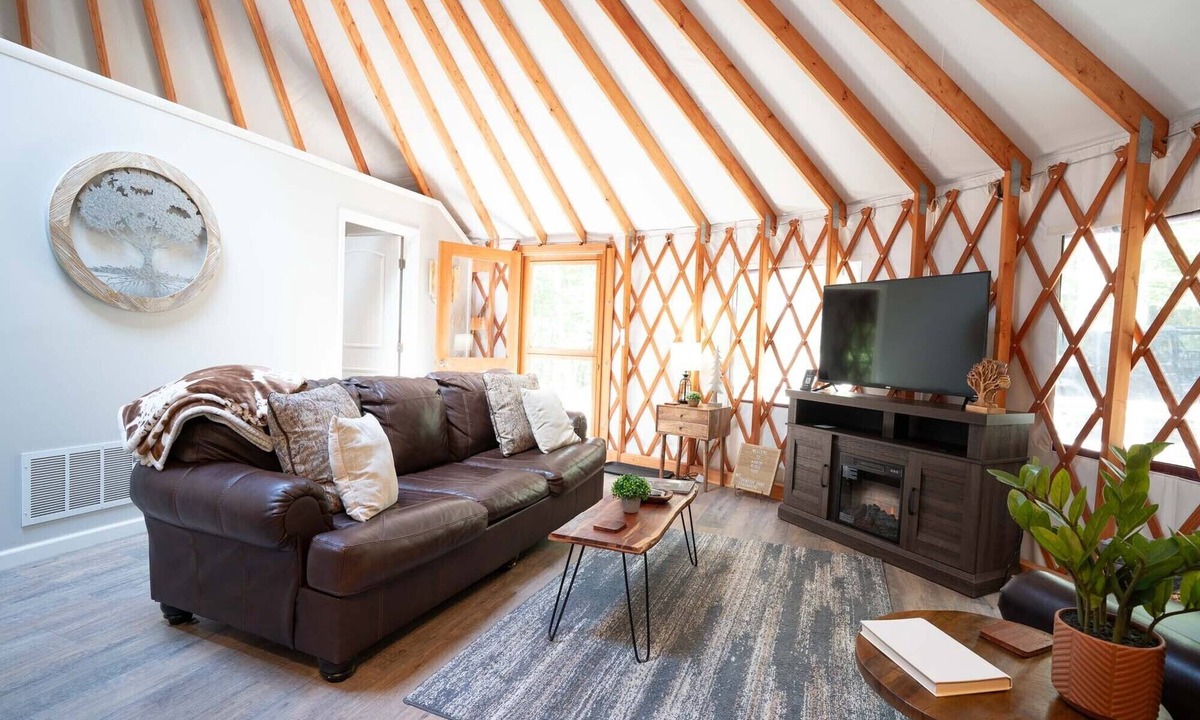Laurelville RV Rental | Arbor Ridge Yurt- Hocking Hills Yurts and Cabins