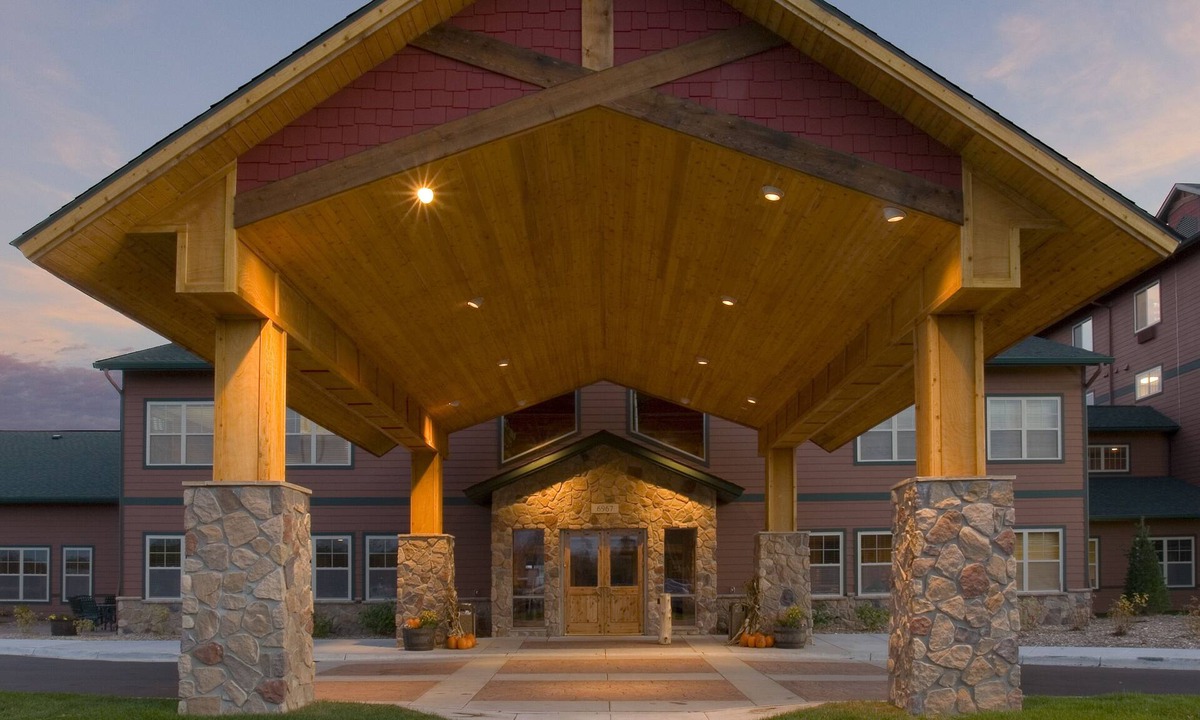 Baxter Hotel | Arrowwood Lodge At Brainerd Lakes