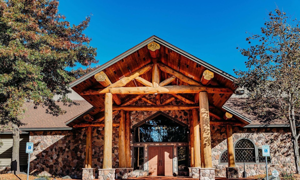 Balsam Lake Hotel | Balsam Lake Lodge