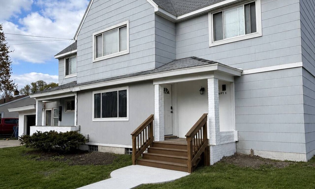 Bay City Apartment | Bay City Spacious 2BR Near Parks & Shopping!