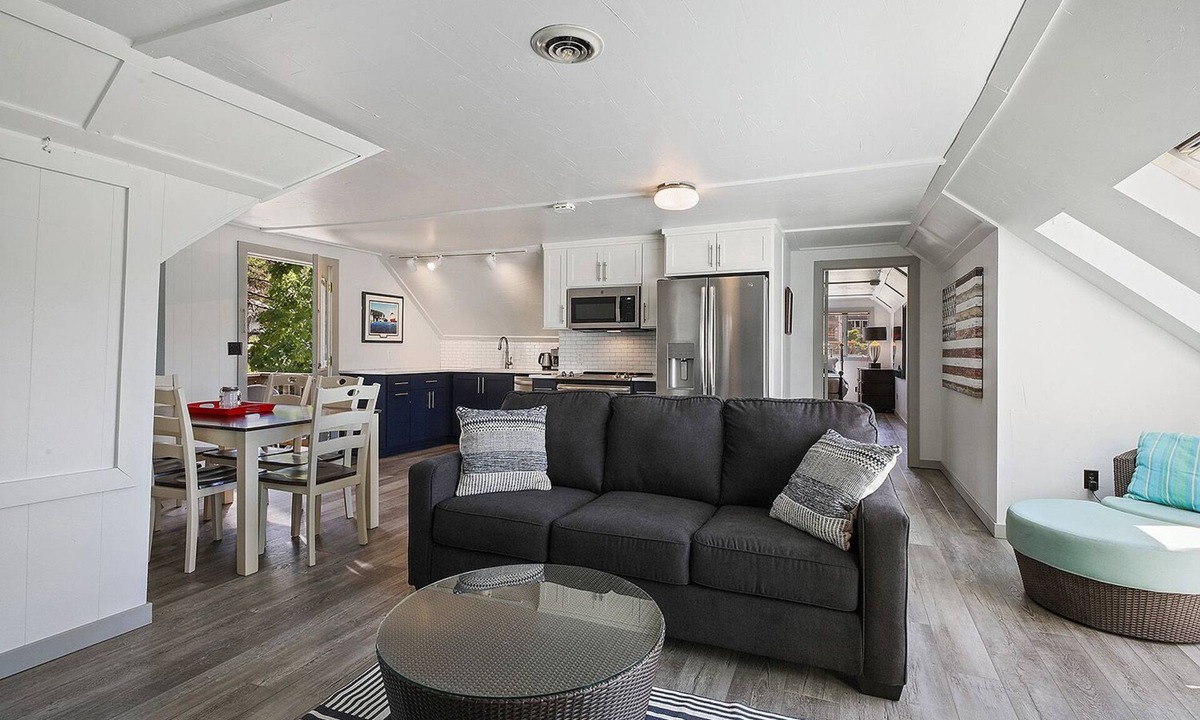Sister Bay Cabin | Bay Shore Bungalow-----In The Heart of Downtown Sister Bay!