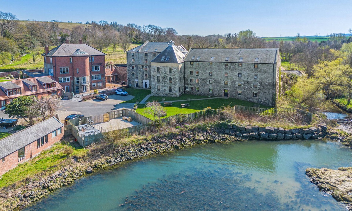 Waren Mill Apartment | Bay View No 5 The Maltings