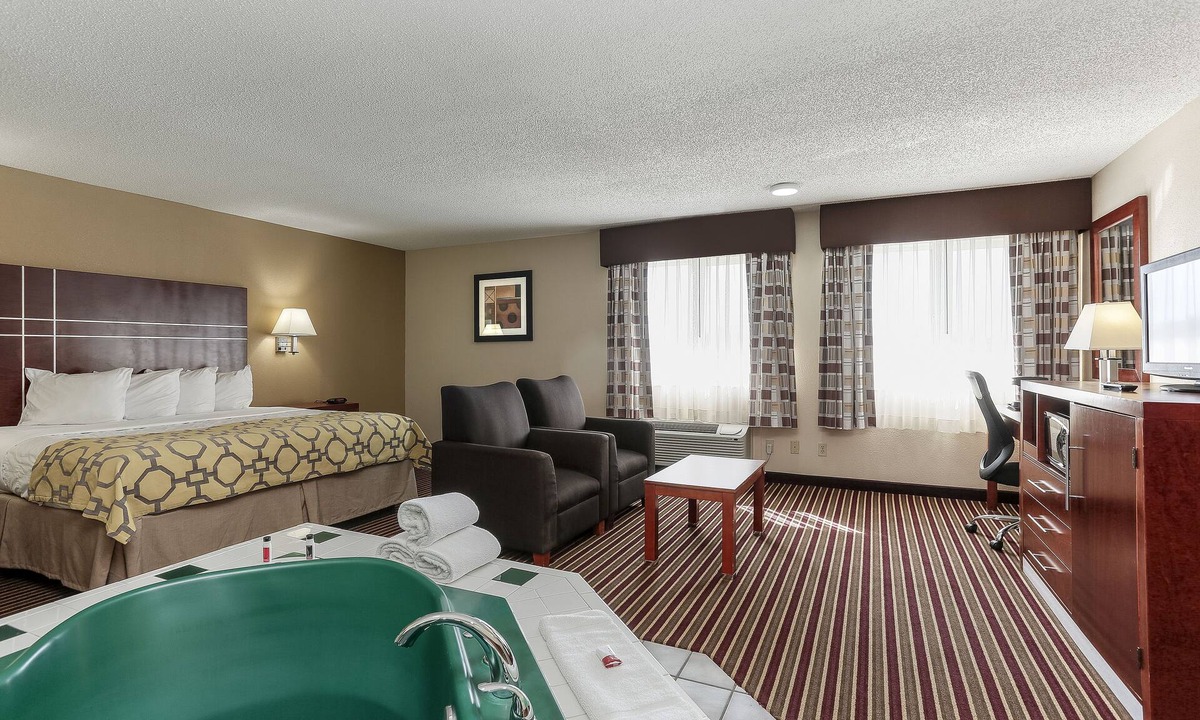 Bowling Green Hotel | Baymont by Wyndham Bowling Green