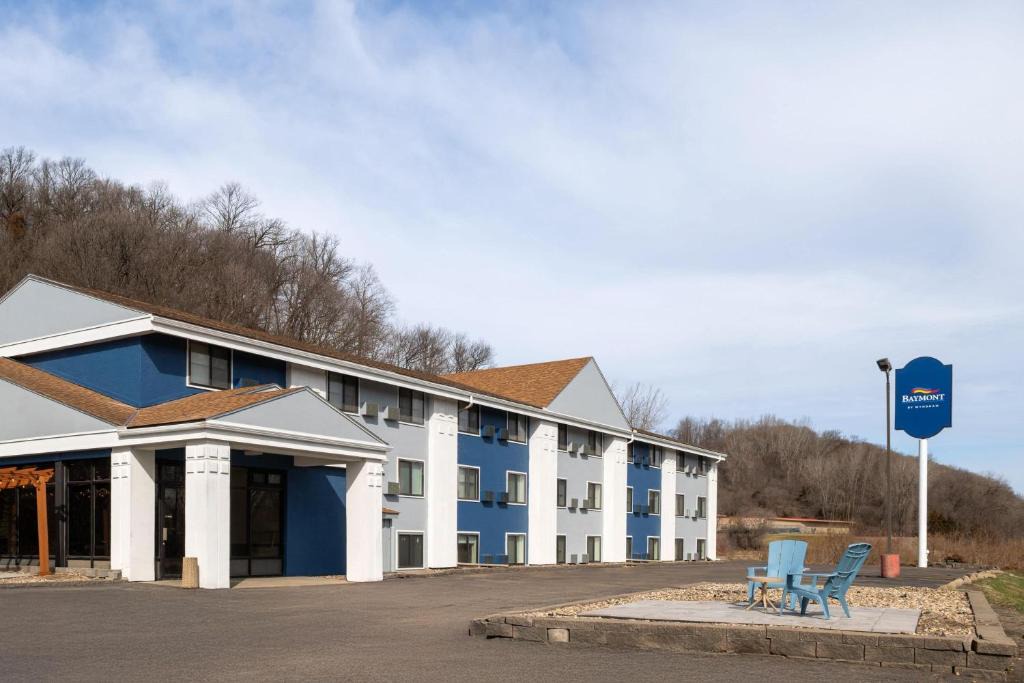 Mankato Hotel | Baymont by Wyndham Mankato