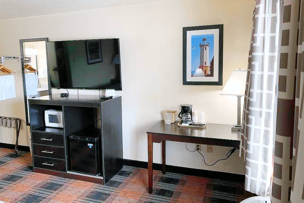 Waupun Hotel | Baymont by Wyndham Waupun