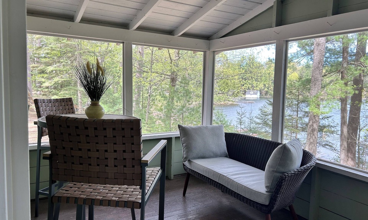 Hazelhurst Cabin | Bayview {Cabin 2}