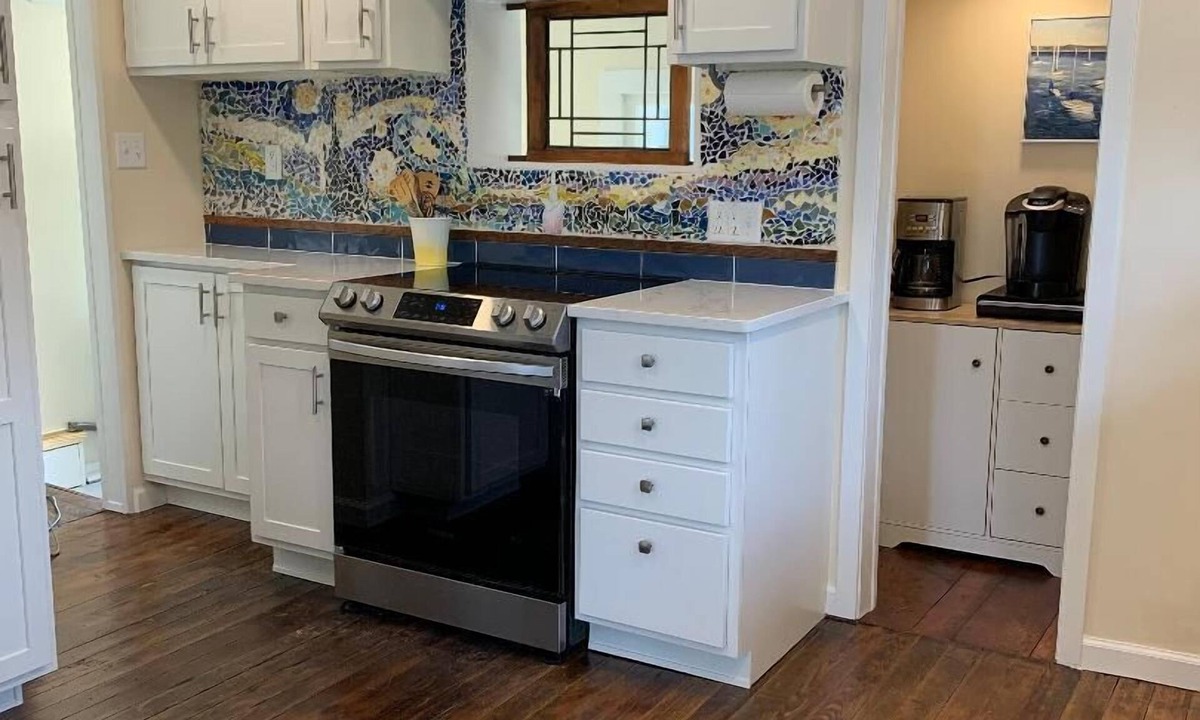 Beachwood-Bluffton House | Beach Bungalow in Historic Bluffton between the lakes
