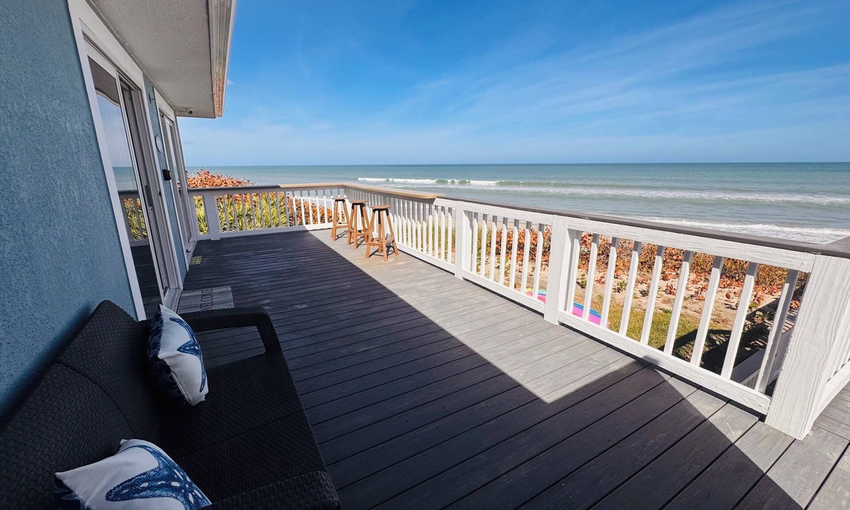 Melbourne Beach Condo | BEACH HOUSE: Oceanfront Sunrise Bliss #6- 1/1 Full kitchen, Private Balcony!
