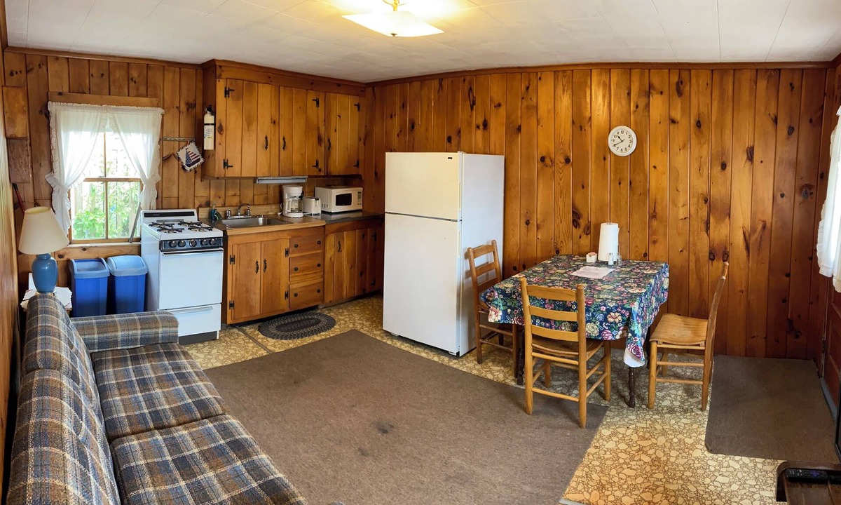 Phippsburg Cottage | Beach Plum Cottage - on Popham Beach!