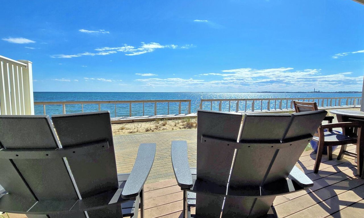 North Truro Condo | Beachfront 1BD-A/C, Amazing Water Views & Sunsets, Direct Beach Access