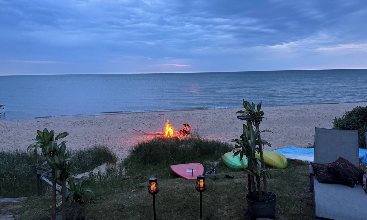 Caseville Cottage | Beachfront Cottage - Perfect Private Beach
