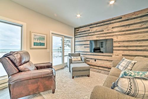 De Tour Village House | Beachfront De Tour Village Townhome w/Patio!