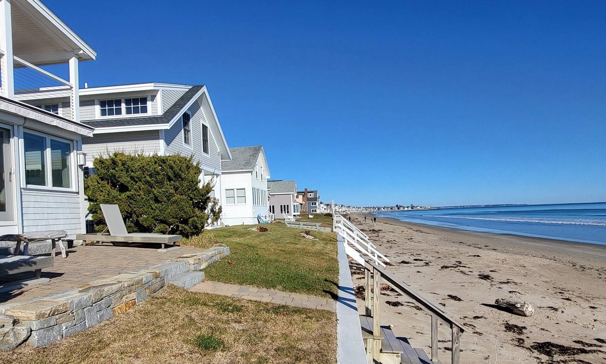 Wells House | Beachfront Home on Private Moody Beach