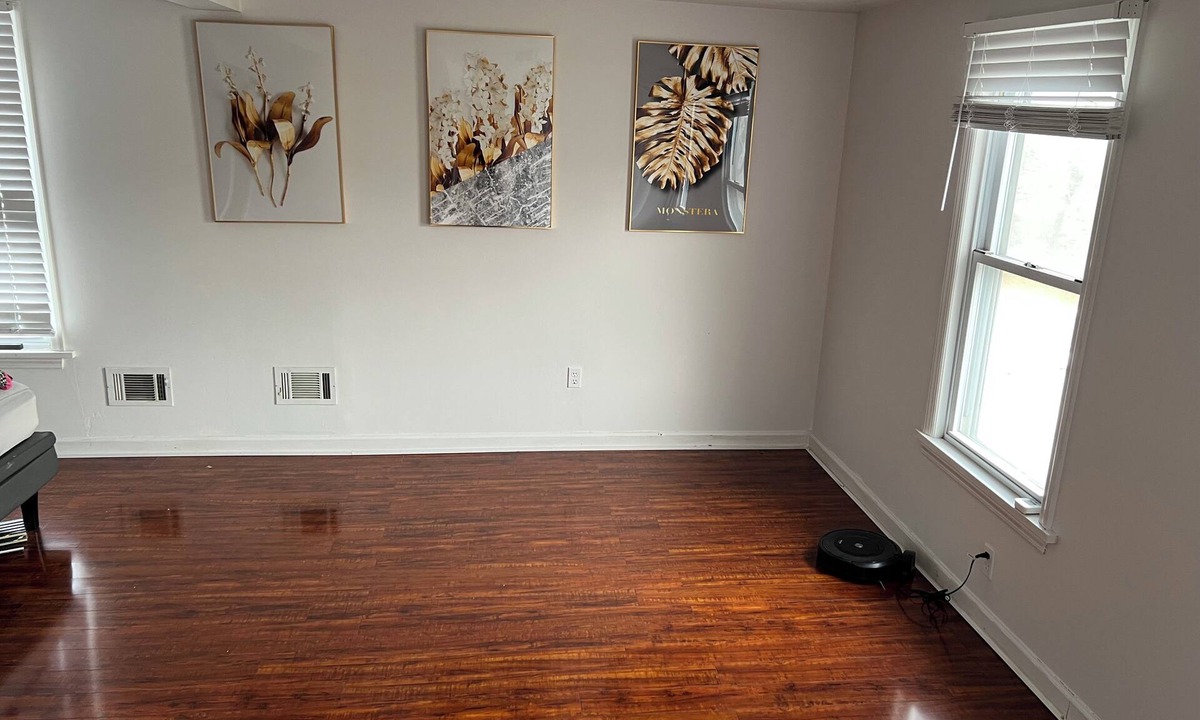 Swissvale House | Beautiful 3-bedroom house with AC in charming Pittsburgh. Very convenient area.