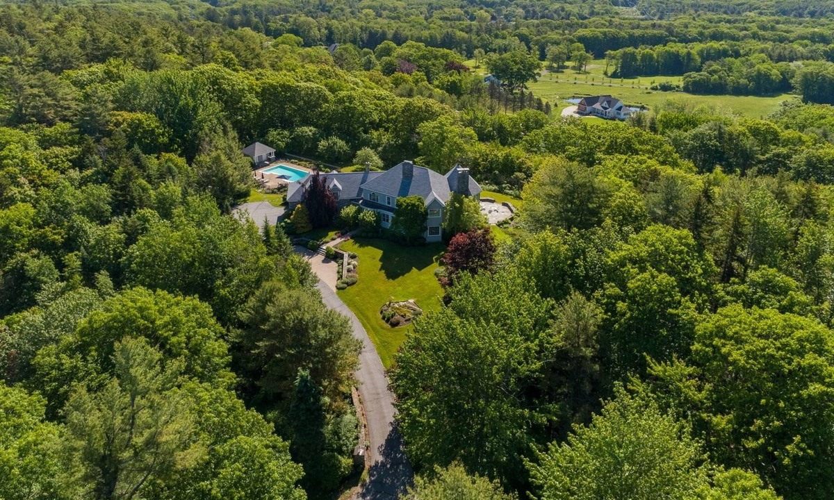 Yarmouth House | Beautiful and Spacious Home in Prime Location With Water Views and a Heated Pool