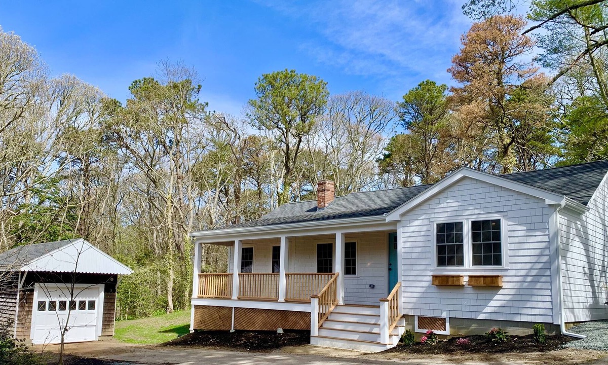 Centerville Cottage | Beautiful cape cottage! Recently renovated from top to bottom