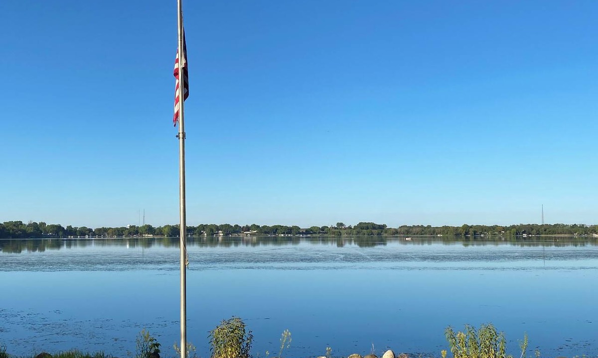 Markesan House | Beautiful Lake Home with large yard. Year around recreation & relaxation!