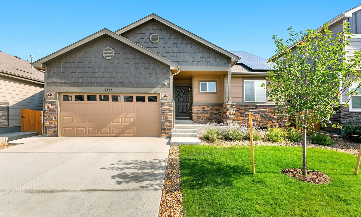 Longmont House | Beautiful Mountain-View New Build with Gym & Office - Central to DIA & RMNP